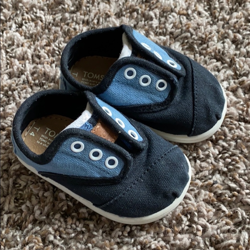 Tiny Toms